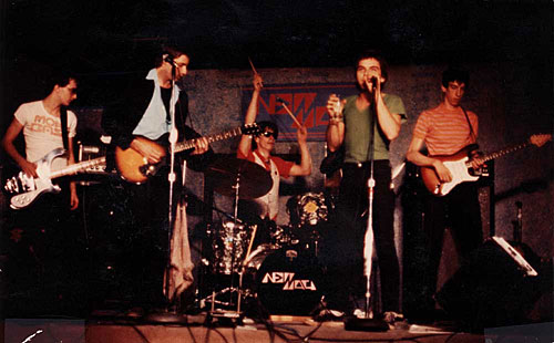 New Math at the Orange Monkey 1978. Robert Slide - bass, Gary Trainer, guitar, Paul Dodd - drums, Kevin Patrick - vocals, Dale Mincey - lead guitar.